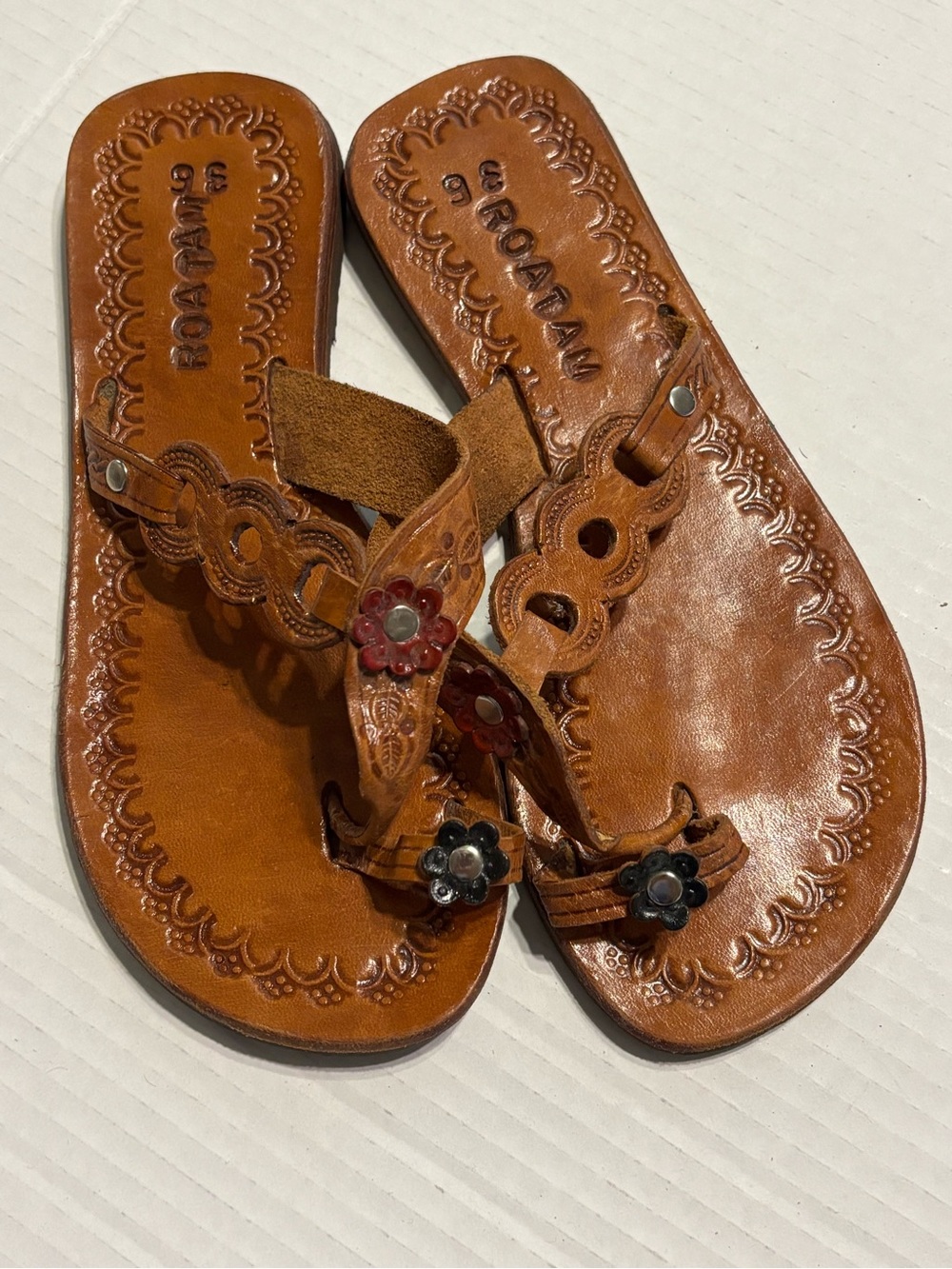 Women’s handcrafted Roatan Honduras leather sandals sz 6. cruise artisan unique